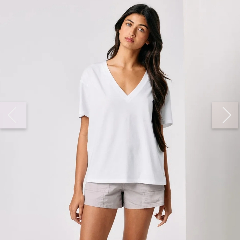 Vuori Women's Sutton Vneck Heather White Gray Size Small Top - Picture 9 of 9
